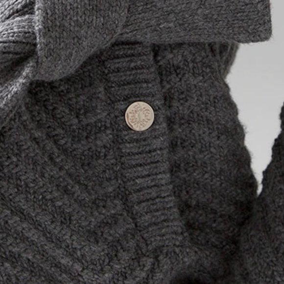 WHBM $140 NWT Fringe Shawl Sweater Coat Cardigan Jacket Grey S M - Picture 7 of 8